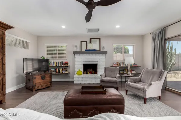 $3,000 | 6839 East Earll Drive, Scottsdale, AZ 85251