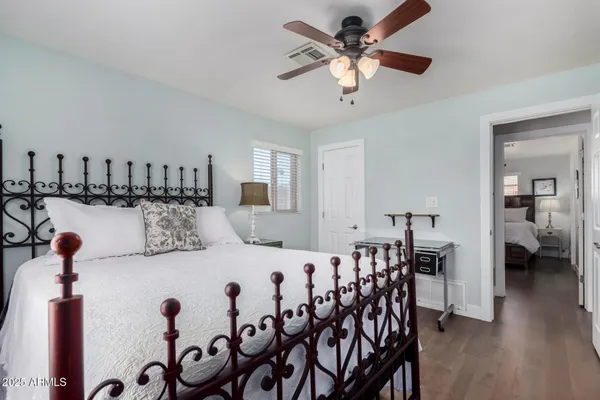 $3,000 | 6839 East Earll Drive, Scottsdale, AZ 85251