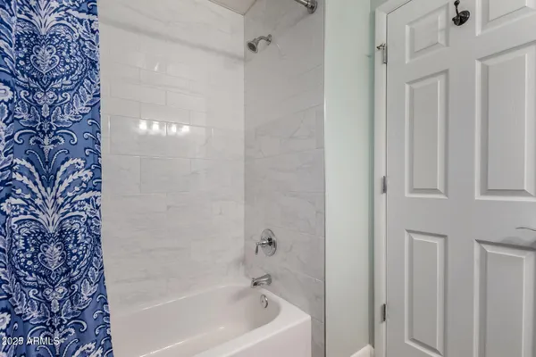 $3,000 | 6839 East Earll Drive, Scottsdale, AZ 85251