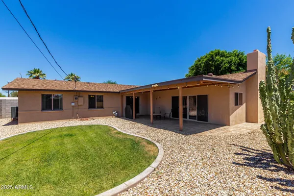 $3,000 | 6839 East Earll Drive, Scottsdale, AZ 85251