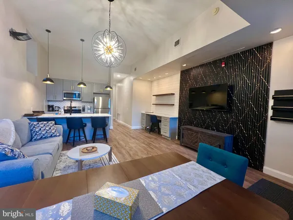 $4,000 | 3961 Baltimore Avenue, Unit 1F, Philadelphia, PA 19104