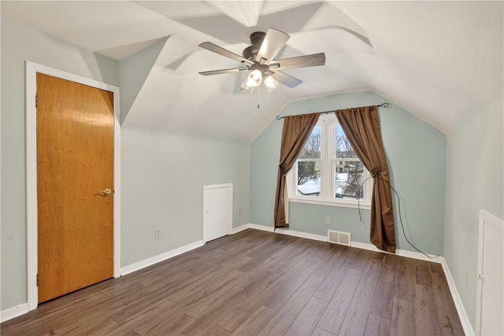 498 Seavey Road Pittsburgh, PA 15209 - Photo 17 of 35 Gallery Image 17