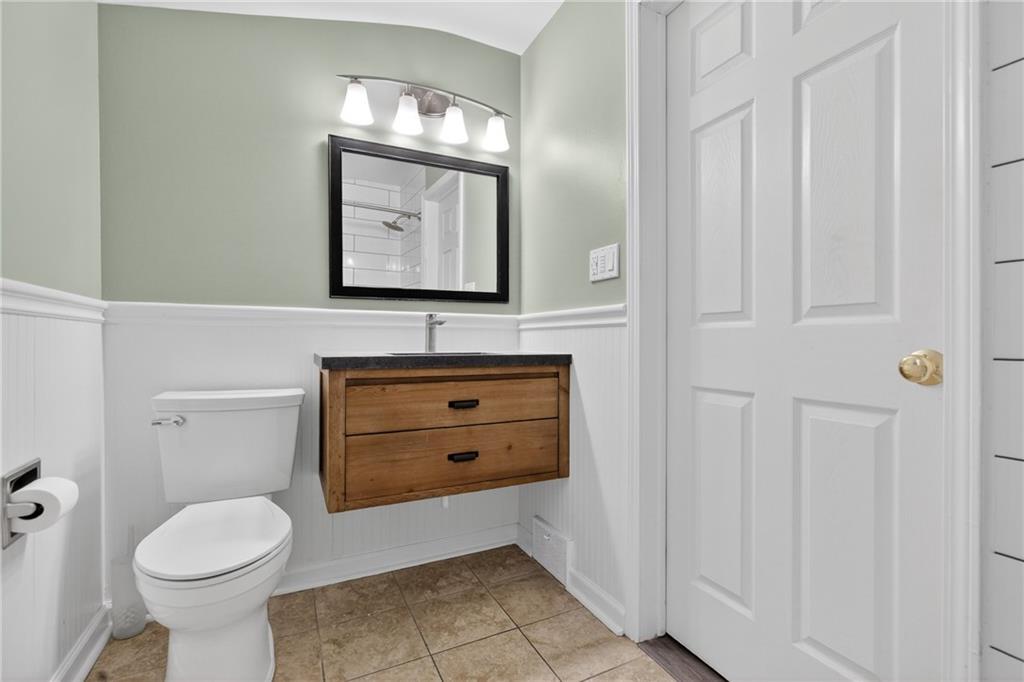 498 Seavey Road Pittsburgh, PA 15209 - Photo 19 of 35 Gallery Image 19