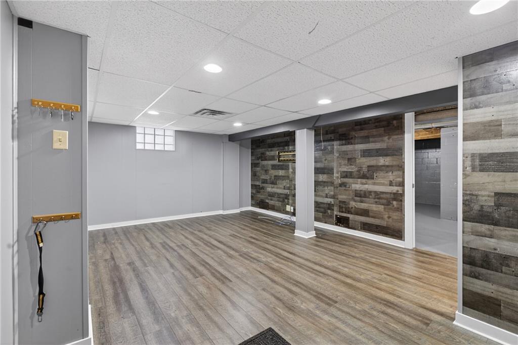 498 Seavey Road Pittsburgh, PA 15209 - Photo 21 of 35 Gallery Image 21