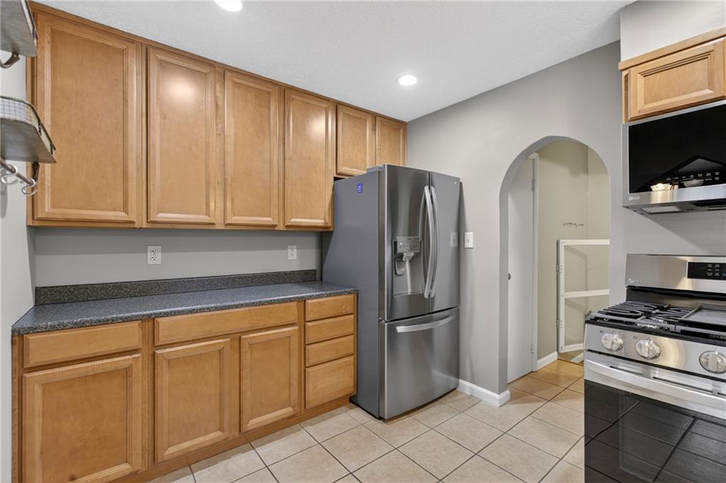498 Seavey Road Pittsburgh, PA 15209 - Photo 7 of 35 Gallery Image 7
