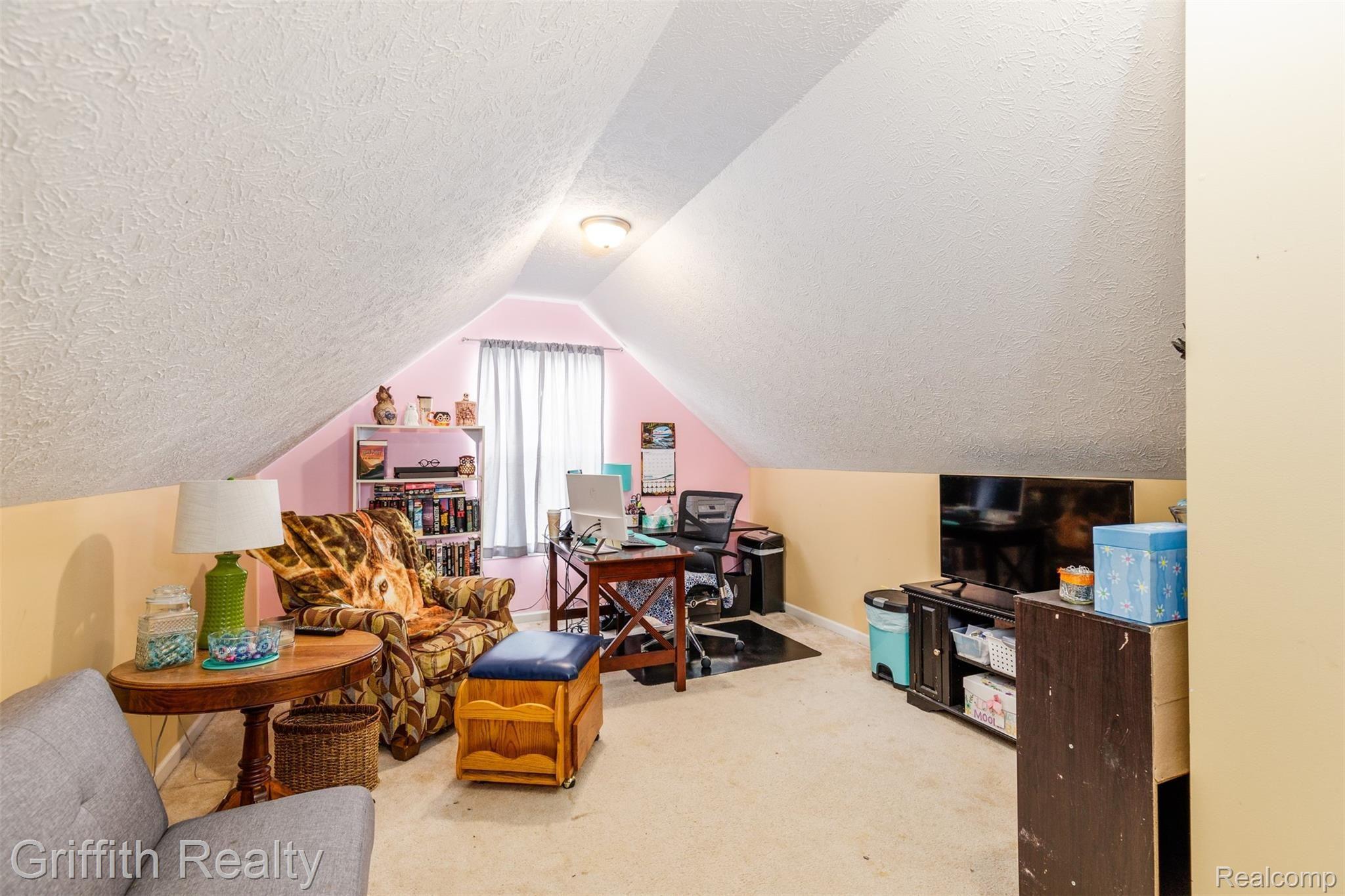 679 Hewitt Street Howell, MI 48843 - Photo 23 of 44 679 Hewitt Street-32.jpg