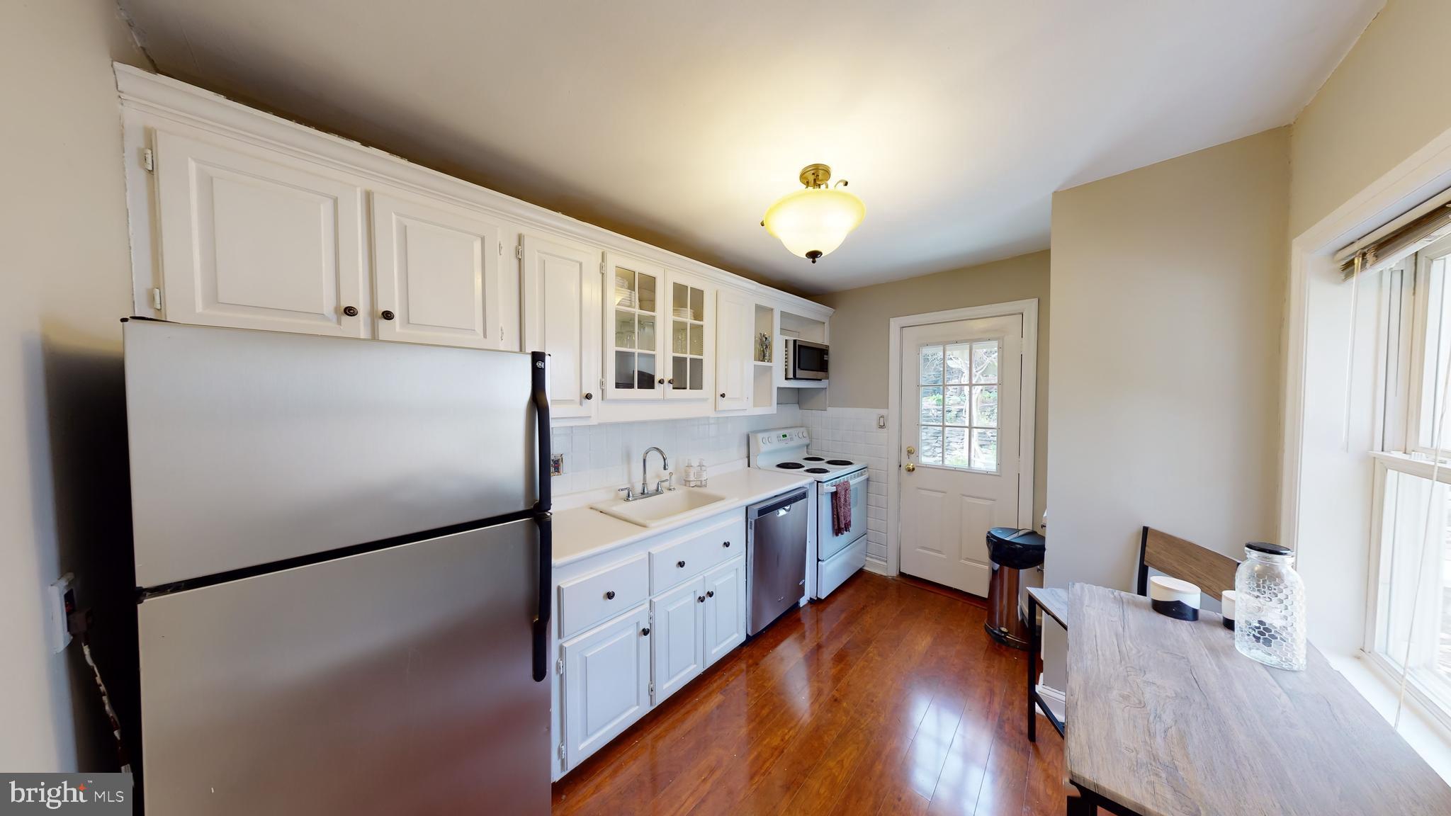 107 East Knowlton Road Media, PA 19063 - Photo 7 of 39 Kitchen