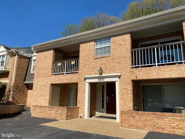 $1,900 | 5800 Cove Landing Road, Unit 201, Burke, VA 22015