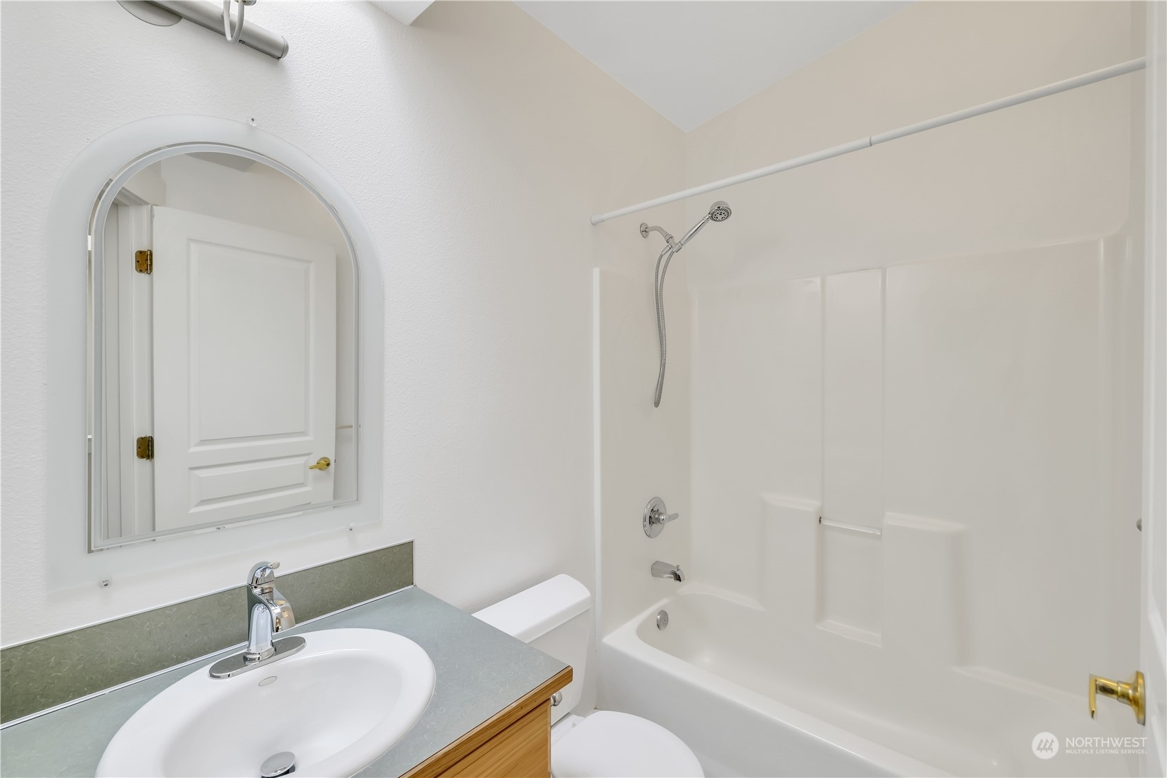 21505 73rd Place West, Unit B Edmonds, WA 98026 - Photo 18 of 29