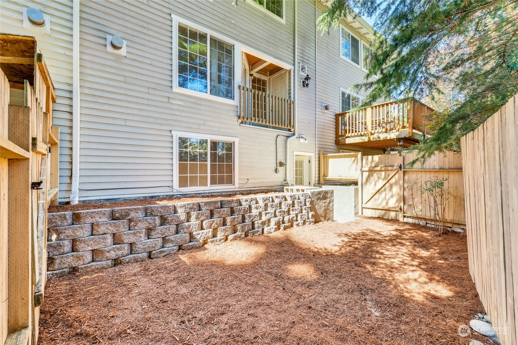 21505 73rd Place West, Unit B Edmonds, WA 98026 - Photo 28 of 29