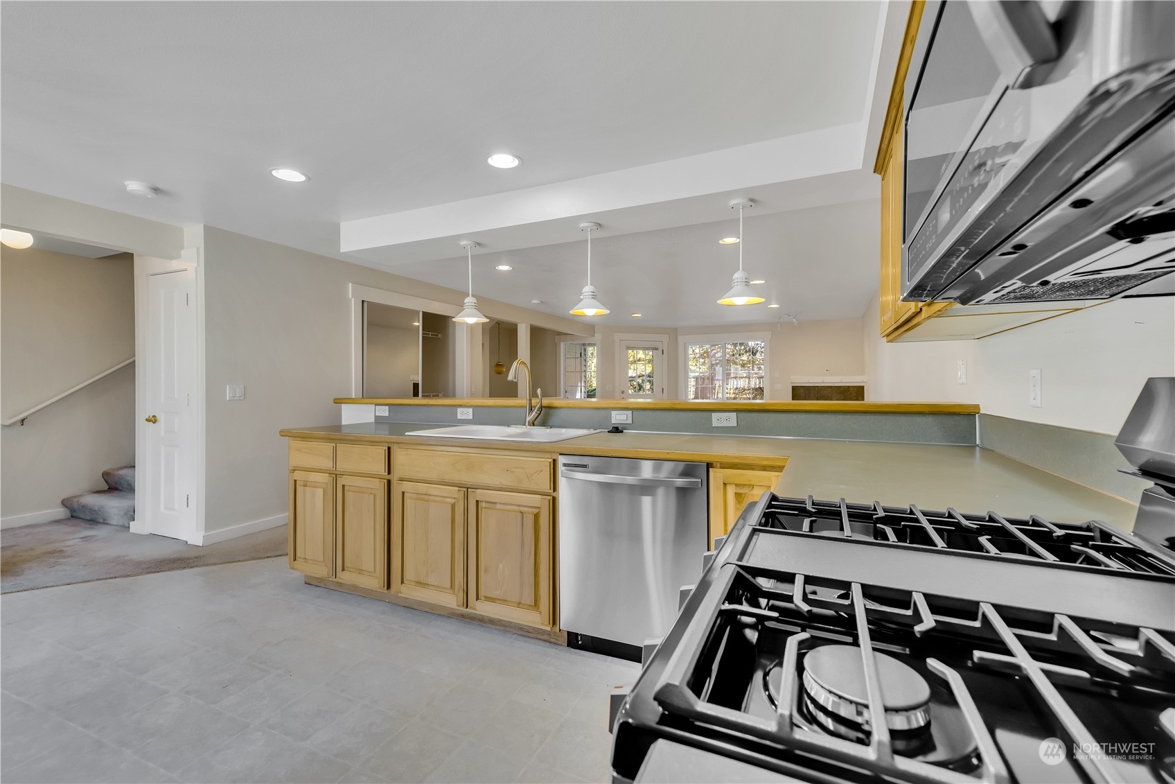 21505 73rd Place West, Unit B Edmonds, WA 98026 - Photo 10 of 29