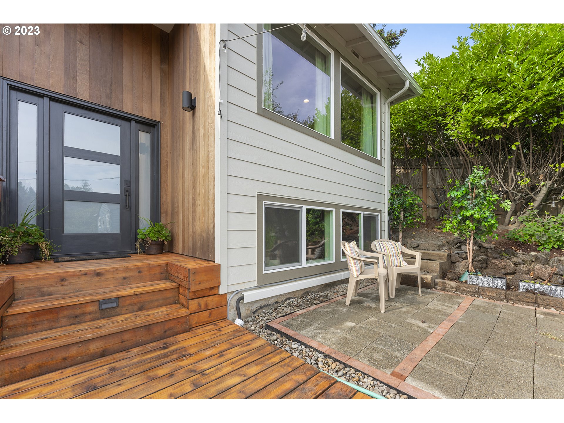 902 Southwest Troy Street Portland, OR 97219 - Photo 37 of 40 Gallery Image 37