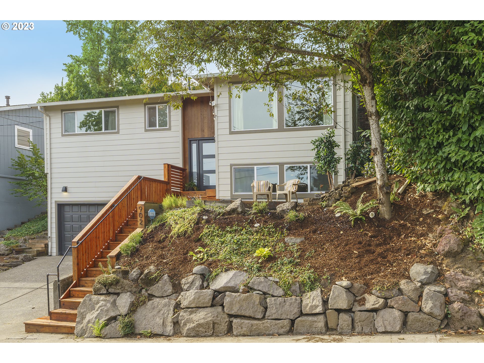 902 Southwest Troy Street Portland, OR 97219 - Photo 38 of 40 Gallery Image 38