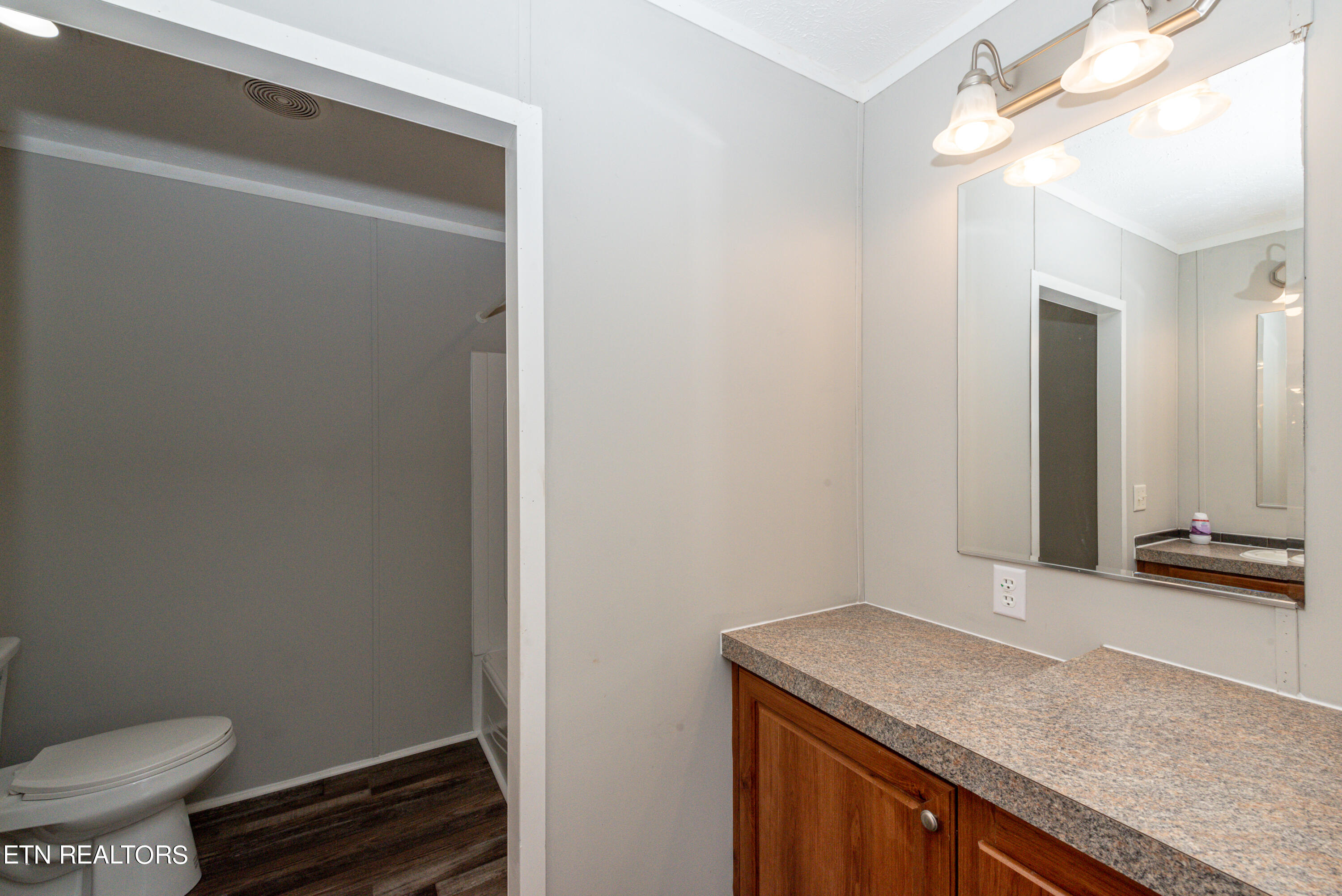 8154 Harmon Road Powell, TN 37849 - Photo 15 of 20 DSC_7997
