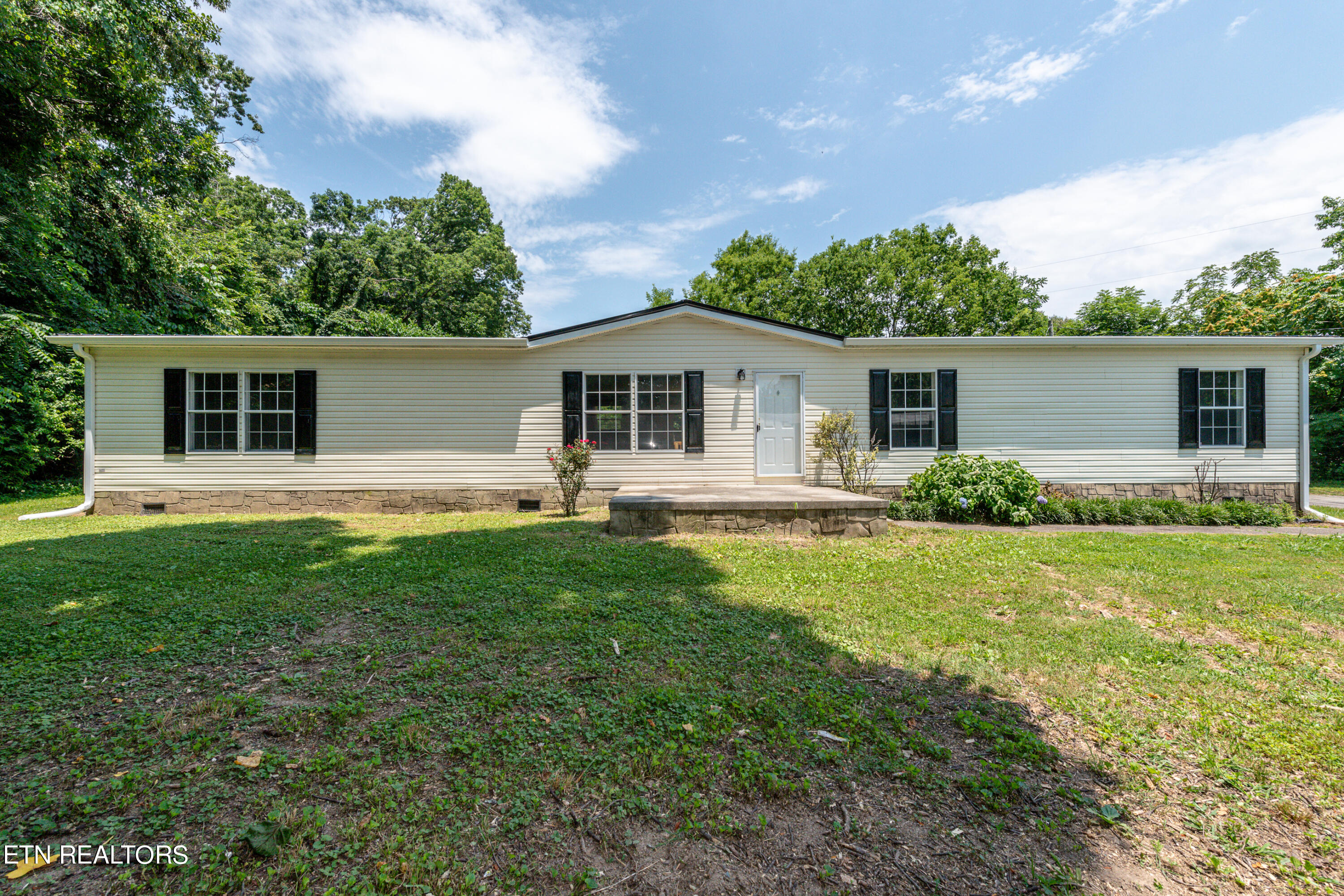 8154 Harmon Road Powell, TN 37849 - Photo 20 of 20 DSC_7958