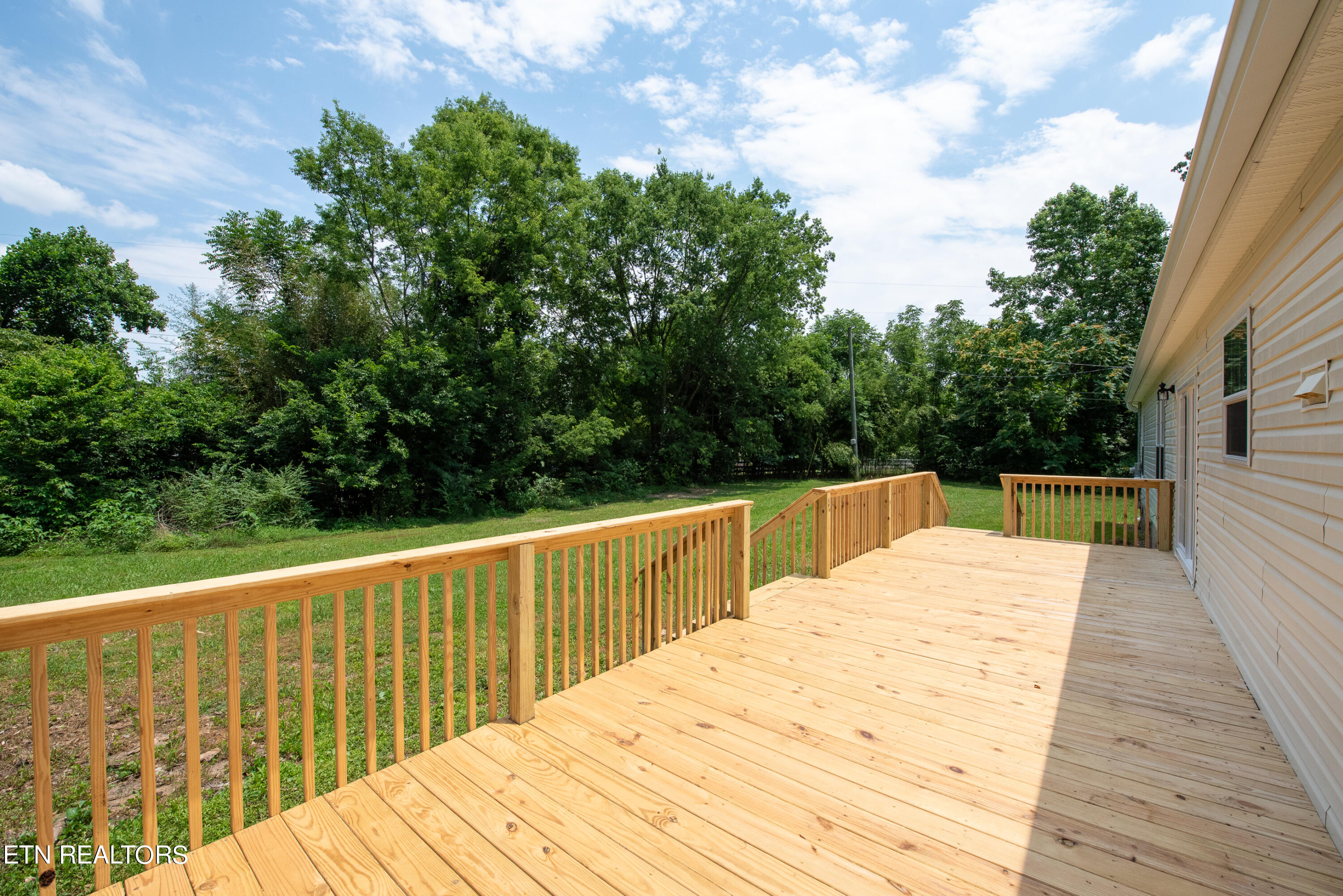 8154 Harmon Road Powell, TN 37849 - Photo 6 of 20 DSC_7976
