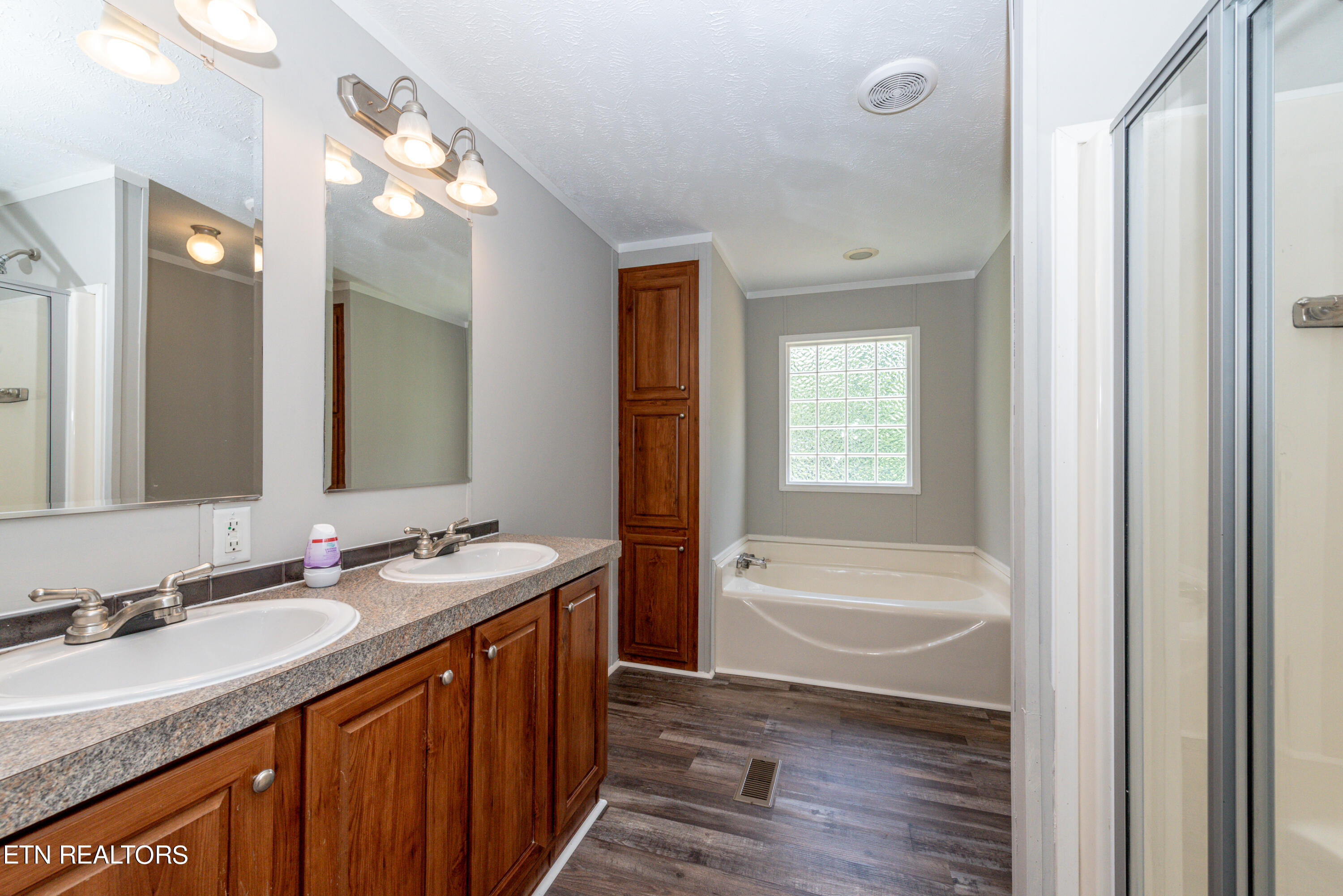 8154 Harmon Road Powell, TN 37849 - Photo 8 of 20 DSC_7982