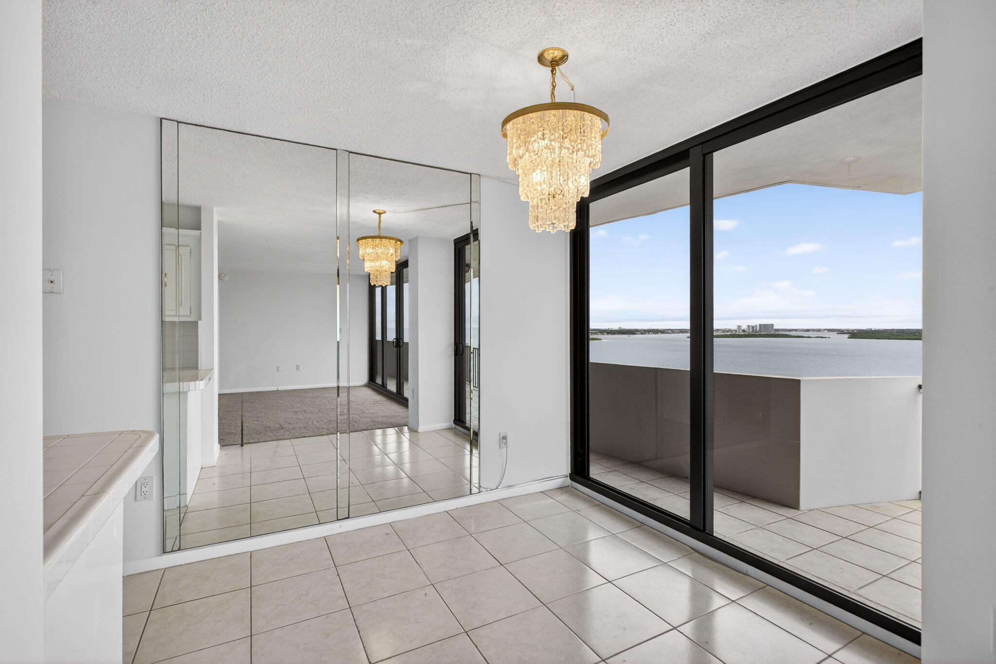 4200 North Ocean Drive, Unit 21606 Riviera Beach, FL 33404 - Photo 12 of 41 Dining