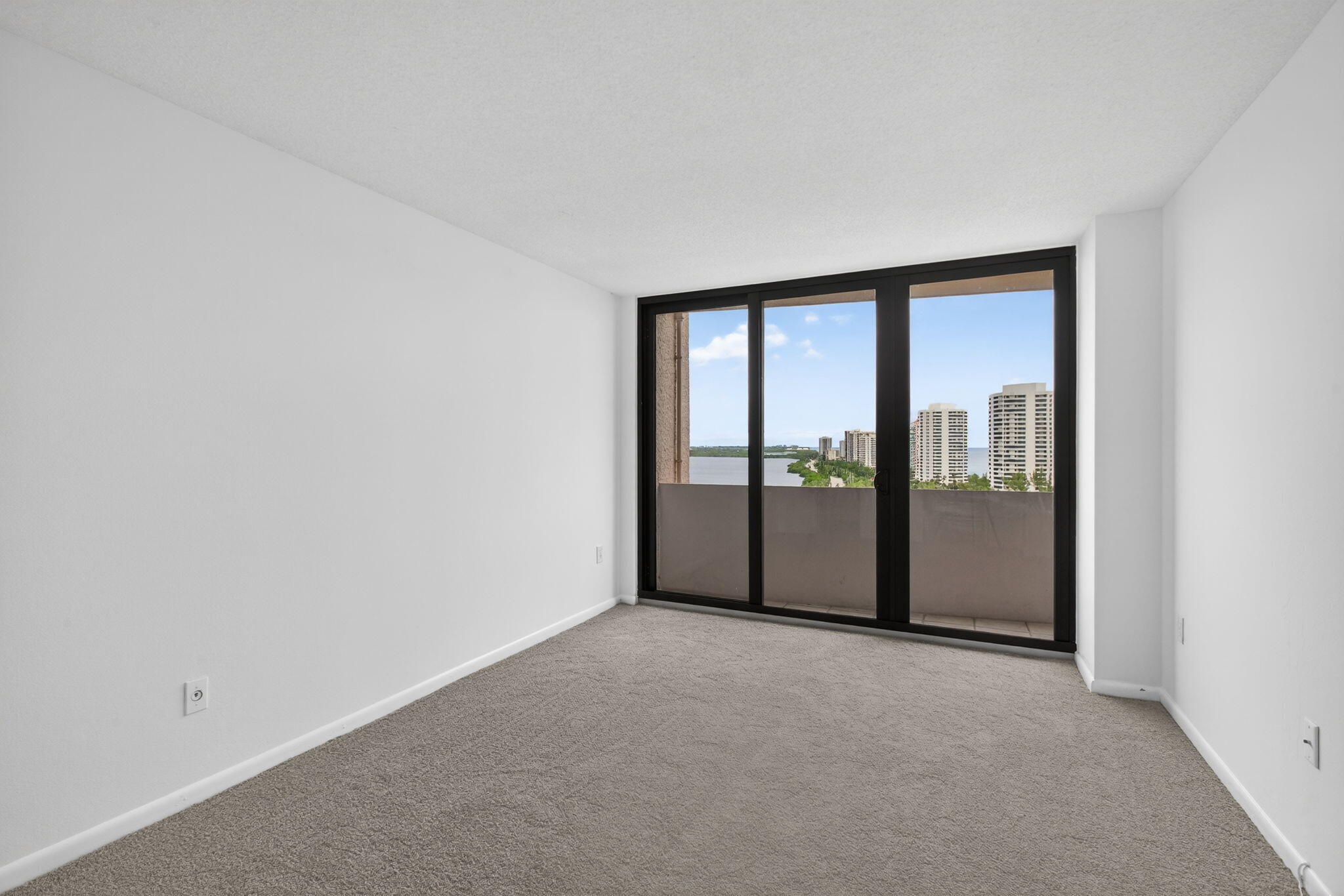 4200 North Ocean Drive, Unit 21606 Riviera Beach, FL 33404 - Photo 36 of 41 28-web-or-mls-320A1632