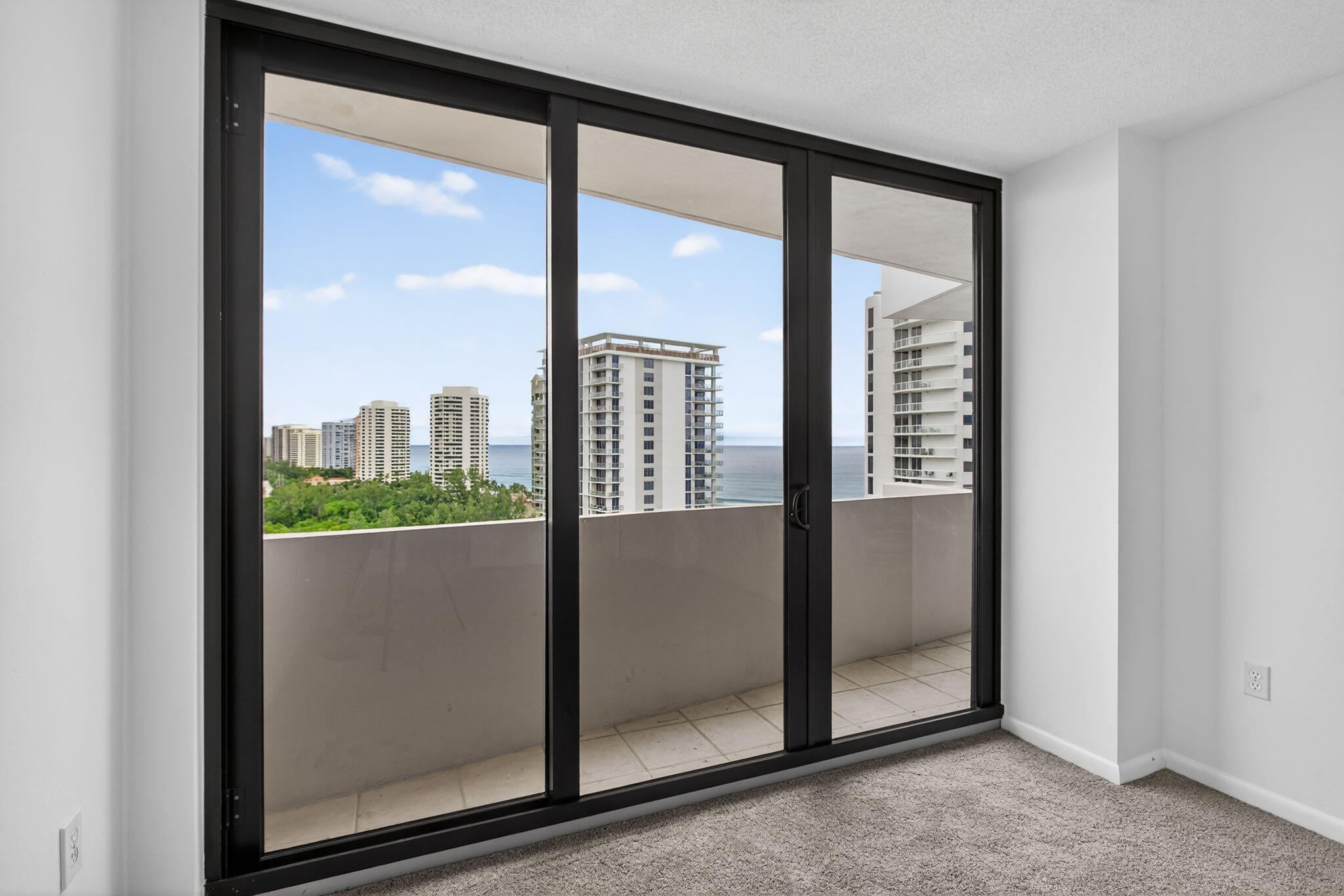 4200 North Ocean Drive, Unit 21606 Riviera Beach, FL 33404 - Photo 38 of 41 30-web-or-mls-320A1642