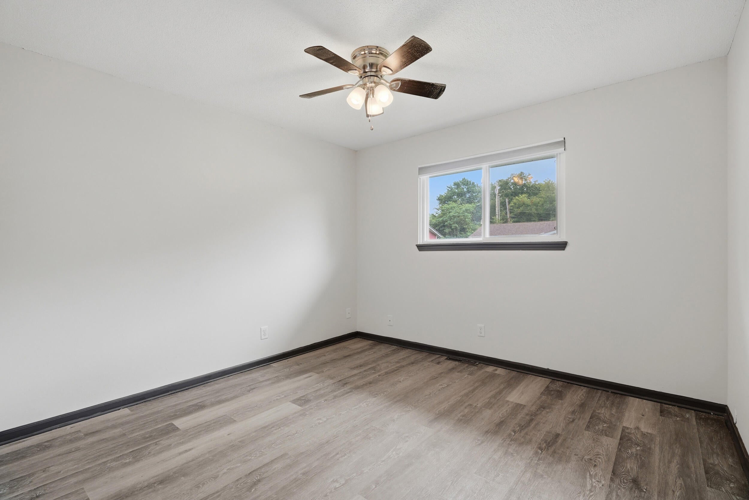 107-109 Redwood Road Columbia, MO 65203 - Photo 13 of 43 Gallery Image 13