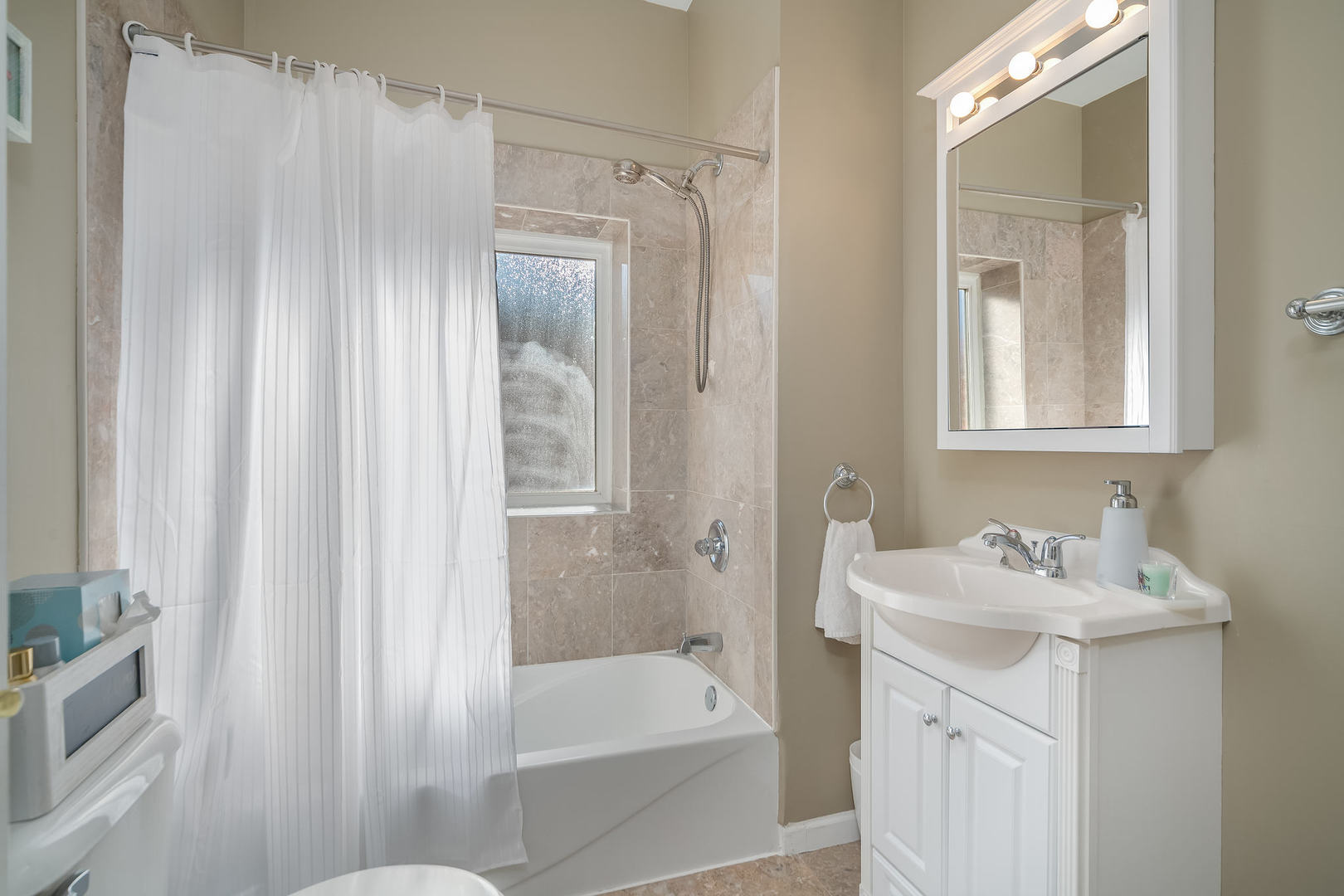 641 Spring Road Elmhurst, IL 60126 - Photo 11 of 35