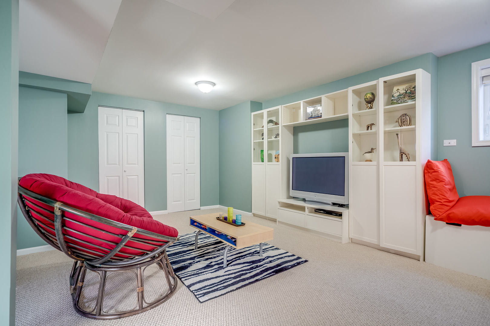 641 Spring Road Elmhurst, IL 60126 - Photo 23 of 35