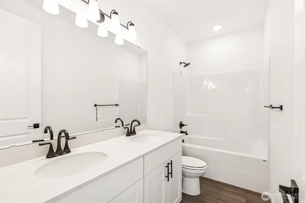 $824,990 | 300 North 55th St Mount, Unit 35, Mount Vernon, WA 98273