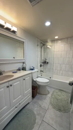 $3,500 | 777 South Federal Highway, Unit 104L, Pompano Beach, FL 33062