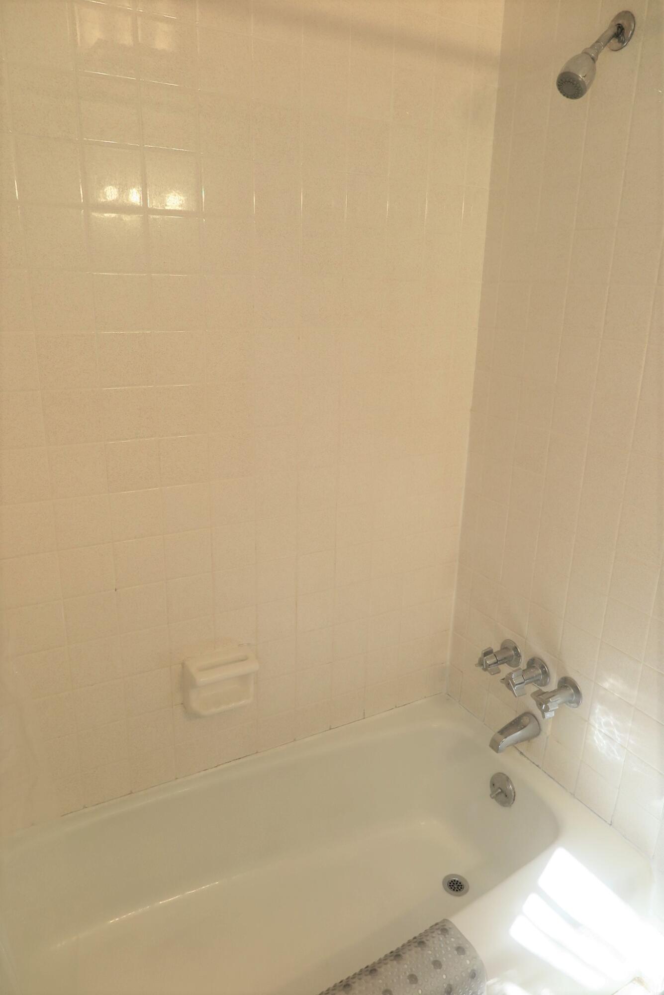 139 Captain Chase Road Dennis Port, MA 02639 - Photo 20 of 32 a bathroom with a bathtub
