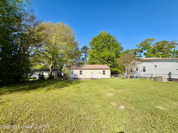 $130,000 | 707 North West Street, Mendenhall, MS 39114