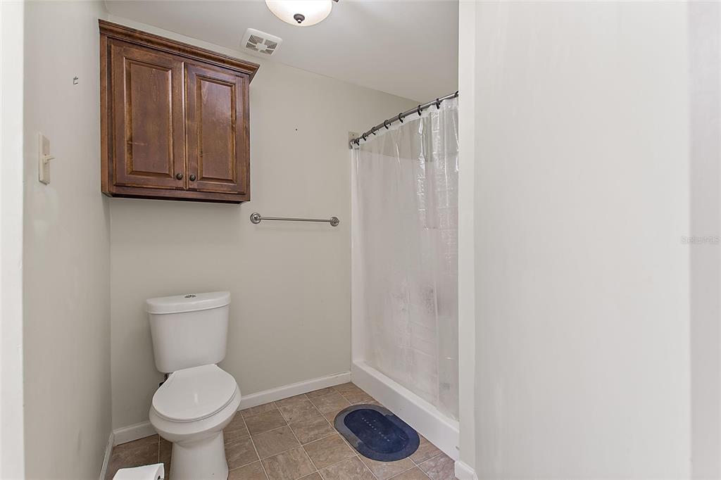 19550 Jody Morgan Road Perry, FL 32348 - Photo 72 of 79 a bathroom with a toilet and a sink