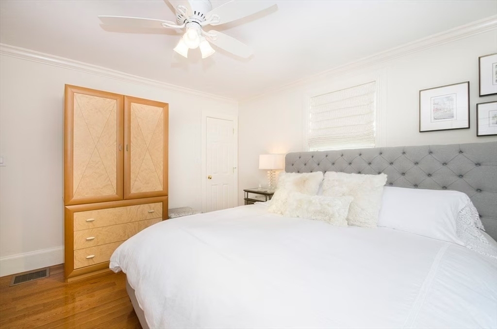 62 Riverside Street, Unit 1 Watertown, MA 02472 - Photo 2 of 8