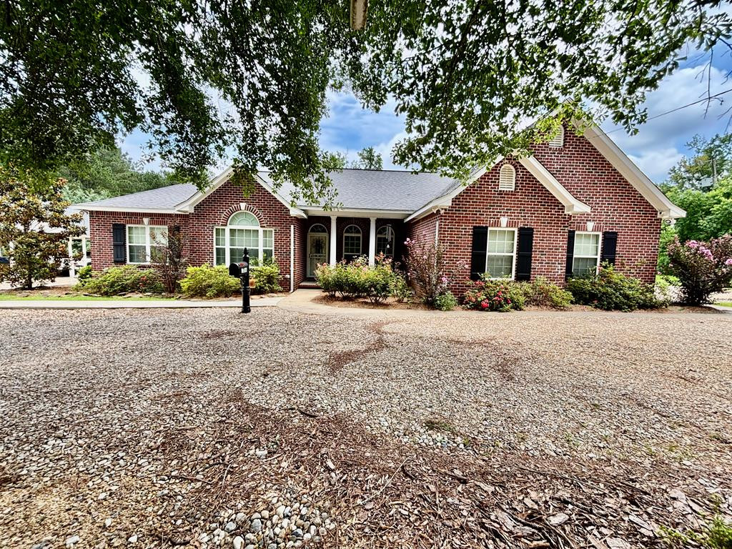 1086 Highway 570 McComb, MS 39648 - Photo 1 of 38 Main View