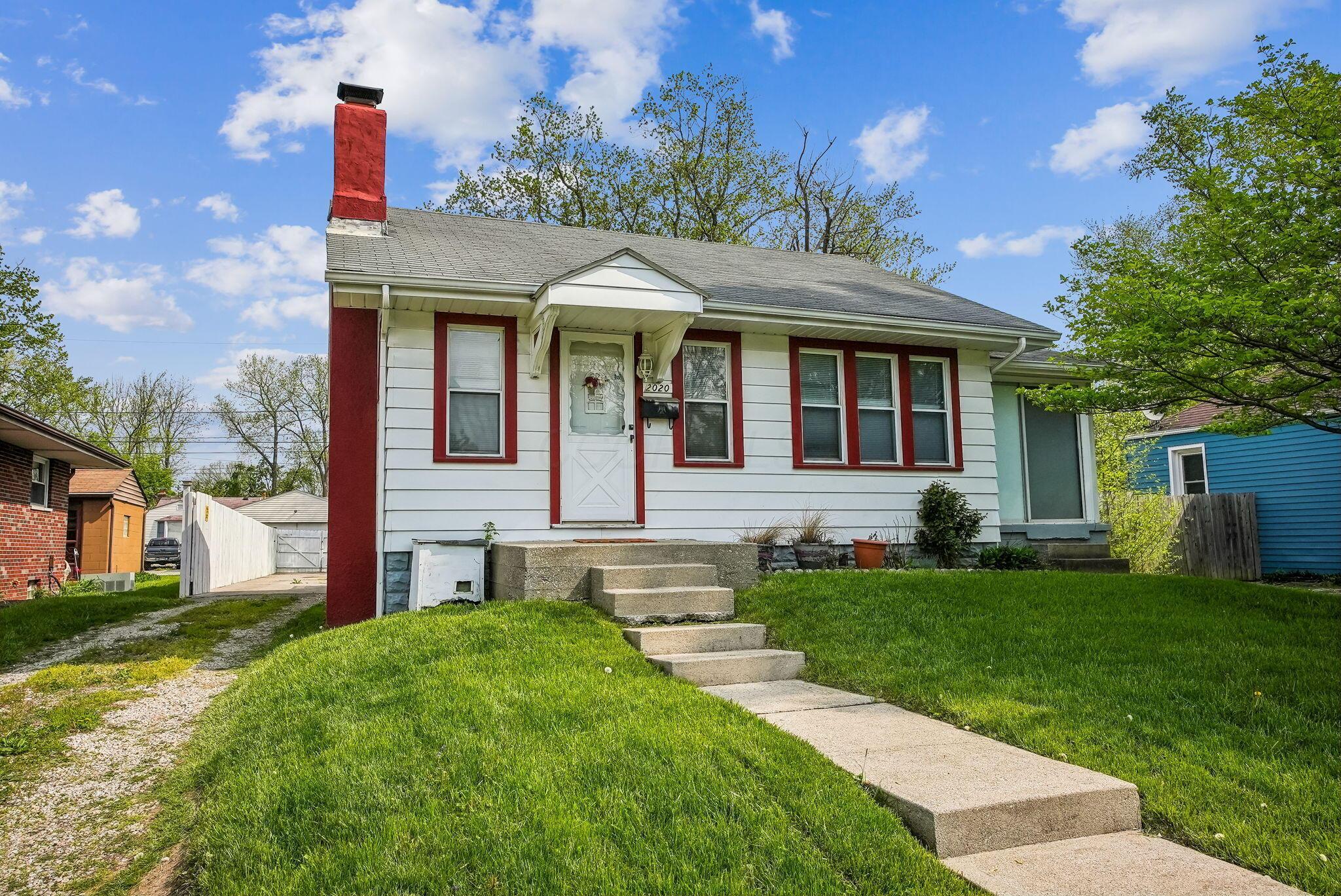 2020 Ferris Road Columbus, OH 43224 - Photo 2 of 28 20-web-or-mls-2020-ferris-rd