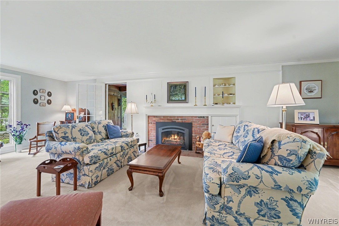 4233 Freeman Road Orchard Park, NY 14127 - Photo 21 of 50 Living room