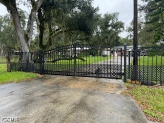 1221 Southwest Skates Street Arcadia, FL 34266 - Photo 2 of 20