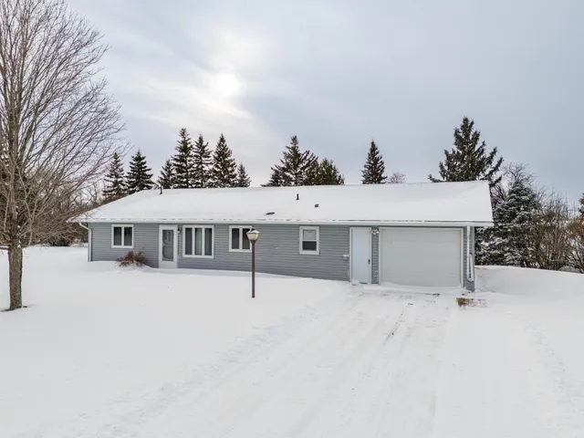 $184,900 | 26117 180th Avenue Southwest, Crookston, MN 56716