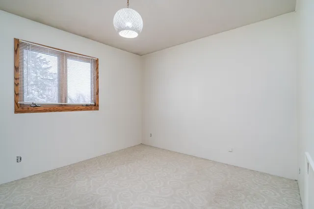 $184,900 | 26117 180th Avenue Southwest, Crookston, MN 56716