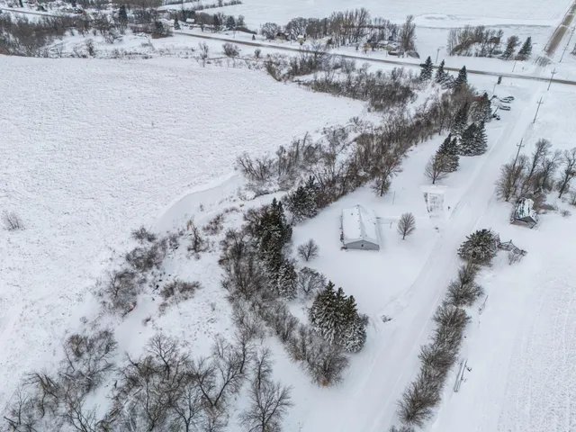 $184,900 | 26117 180th Avenue Southwest, Crookston, MN 56716