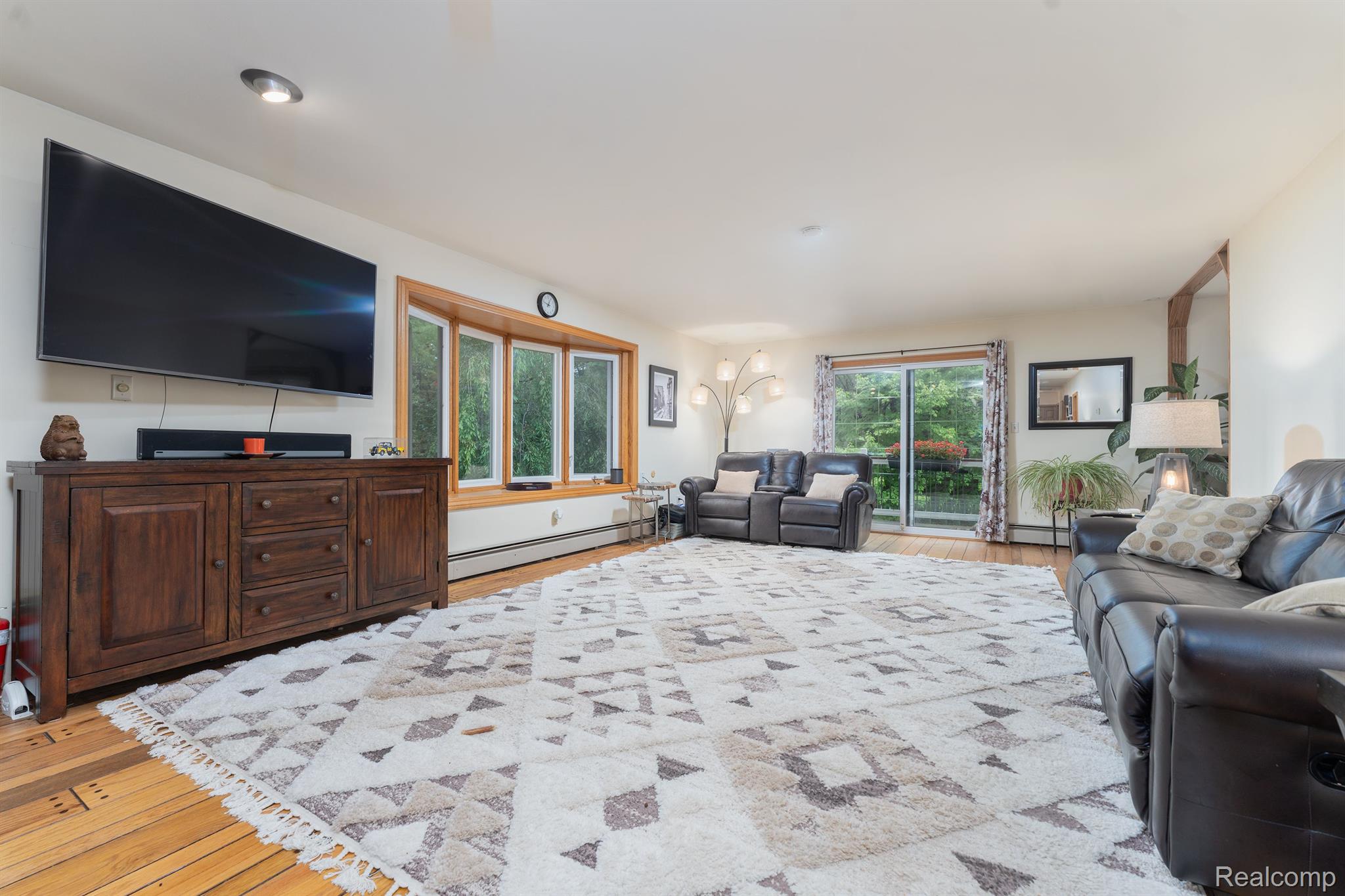 6821 Farley Road Pinckney, MI 48169 - Photo 36 of 38 Gallery Image 36