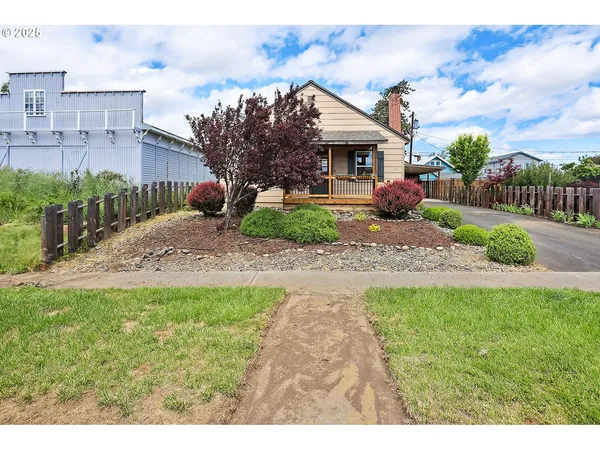 $287,000 | 323 West Broadway Street, Goldendale, WA 98620