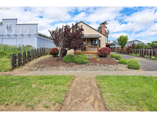 $287,000 | 323 West Broadway Street, Goldendale, WA 98620