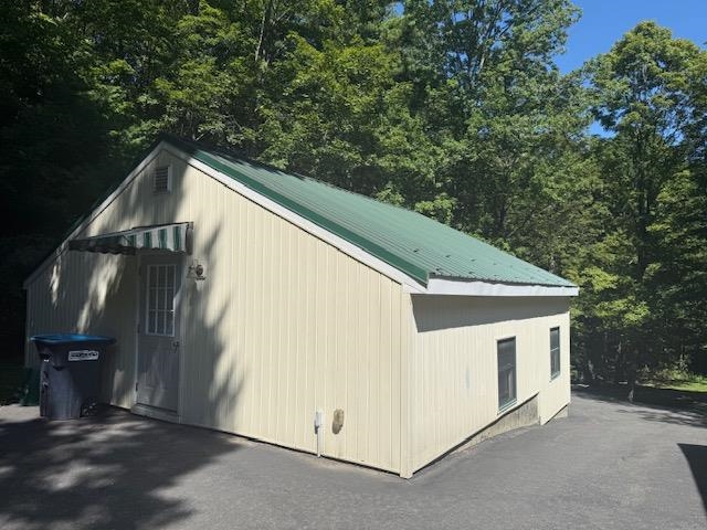 760 West Mountain Road Shaftsbury, VT 05262 - Photo 4 of 36 Gallery Image 4