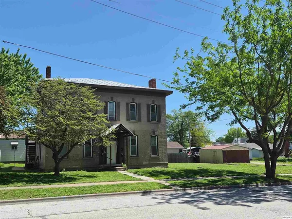 $130,000 | 609-611 South 10th Street, Quincy, IL 62301