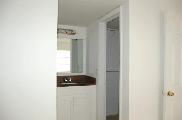 $2,050 | 622 Northwest 13th Street, Unit 13, Boca Raton, FL 33486