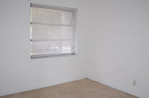 $2,050 | 622 Northwest 13th Street, Unit 13, Boca Raton, FL 33486