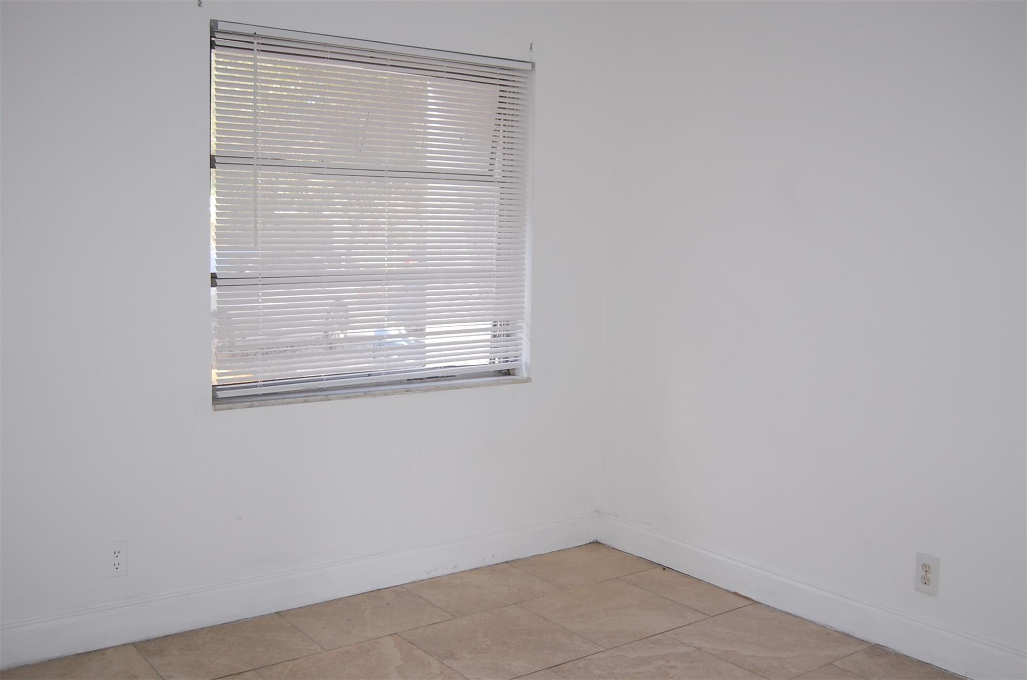 622 Northwest 13th Street, Unit 13 Boca Raton, FL 33486 - Photo 8 of 25 Photo 8