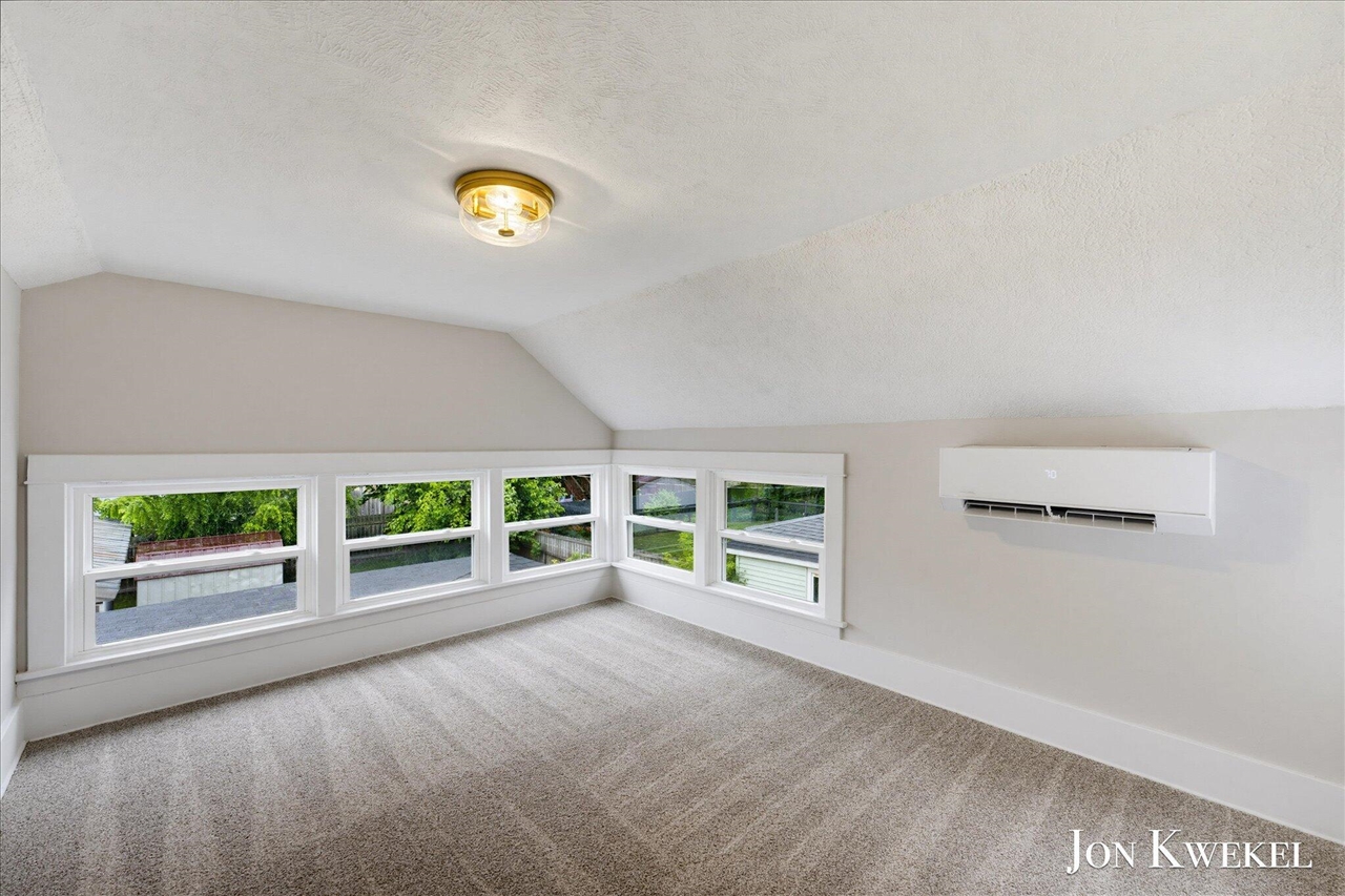 523 Elm Street Lowell, MI 49331 - Photo 31 of 36 Gallery Image 31