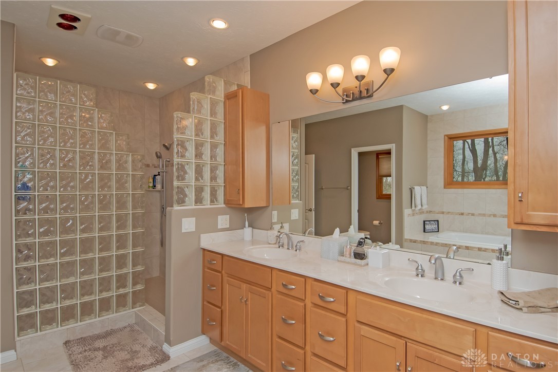 3112 East Lower Springboro Road Waynesville, OH 45068 - Photo 40 of 76
